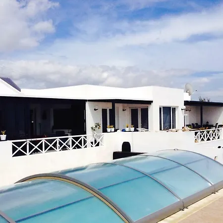 Los 5 Elementos Lanzarote 3* Güime